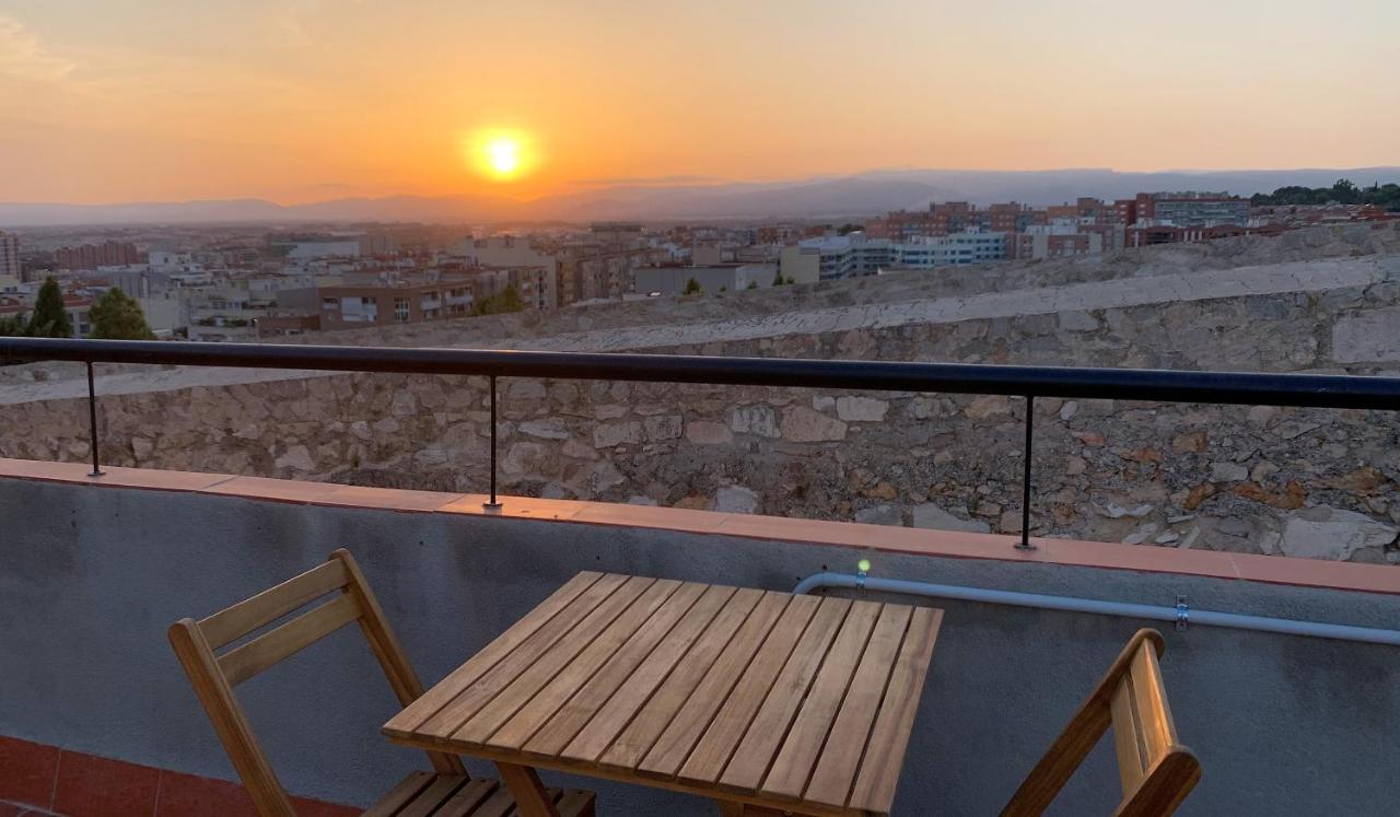Apartamento 2 En La Muralla Romana Junto A La Catedral Tarragona Exterior photo
